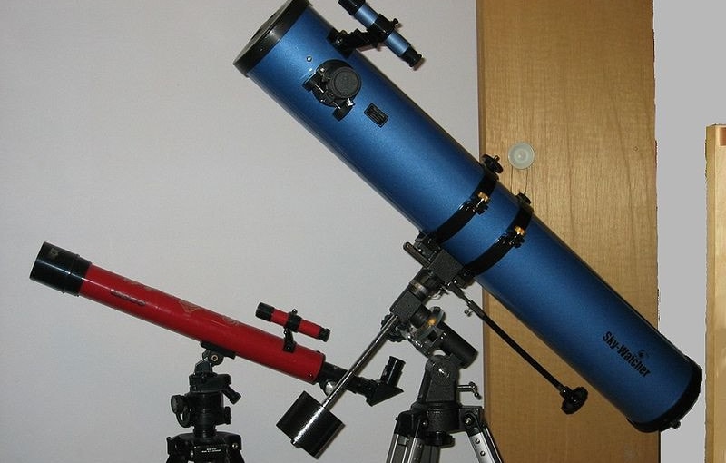 refractor vs reflector telescope