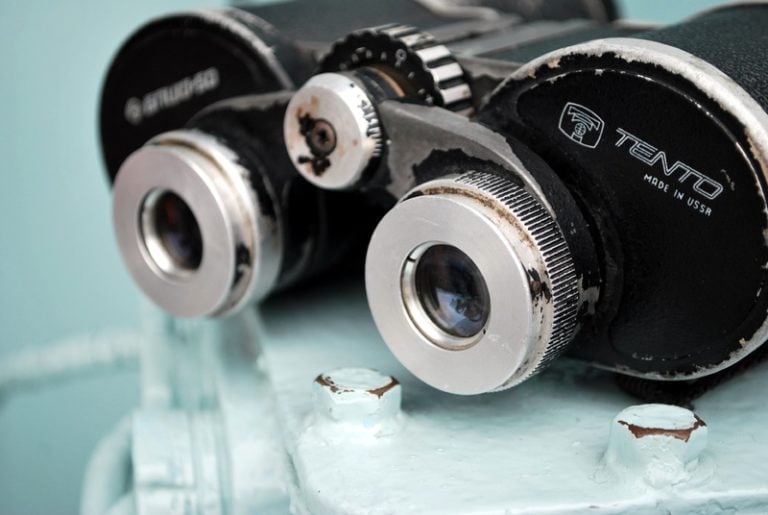 How To Hold Binoculars Steady 5 Tips & Tricks Optics Mag