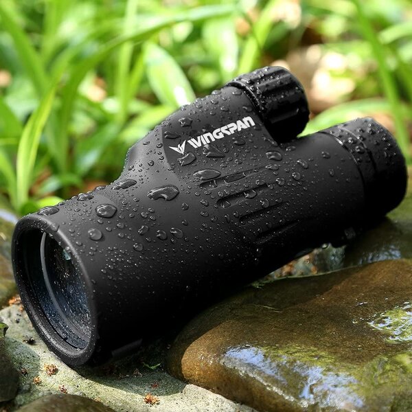 how to choose a monocular