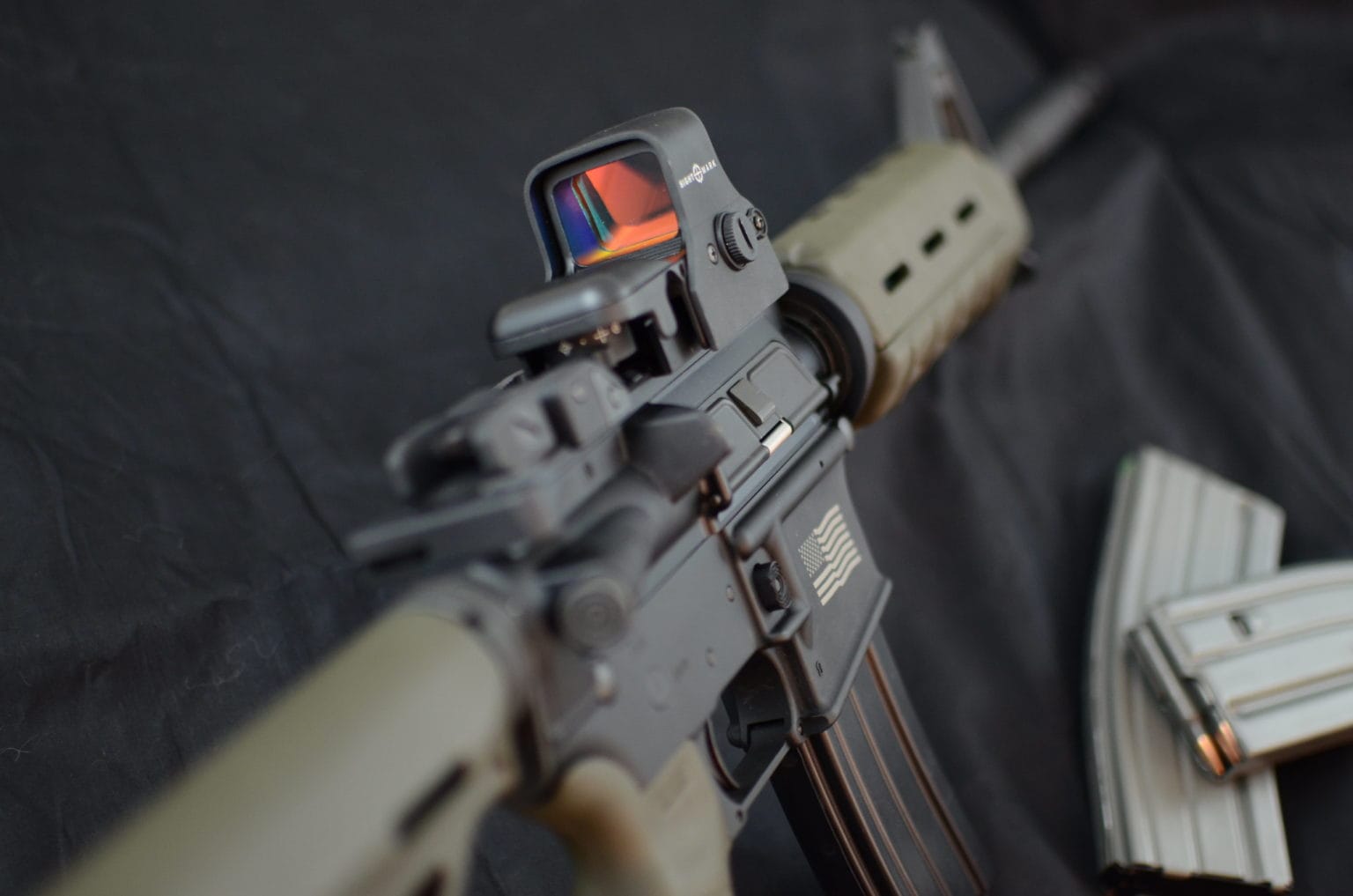 Red Dot vs Holographic Sights Which Is Better? Optics Mag