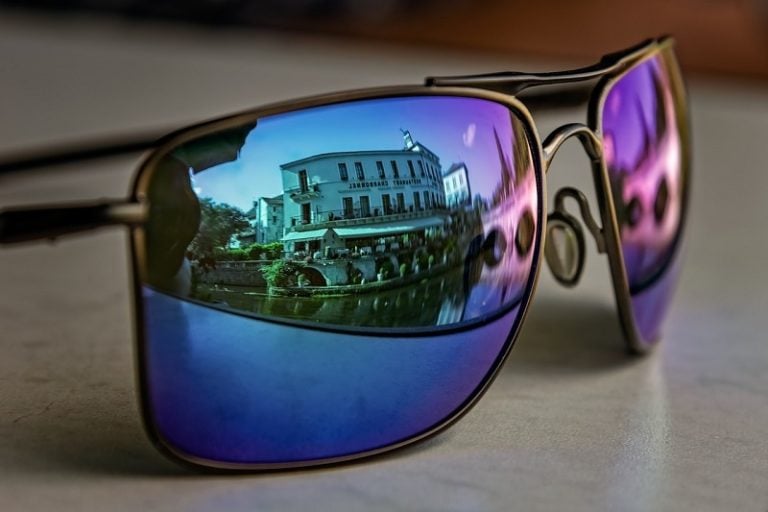 12 Glasses Industry Statistics & Data Updated in 2024 Optics Mag