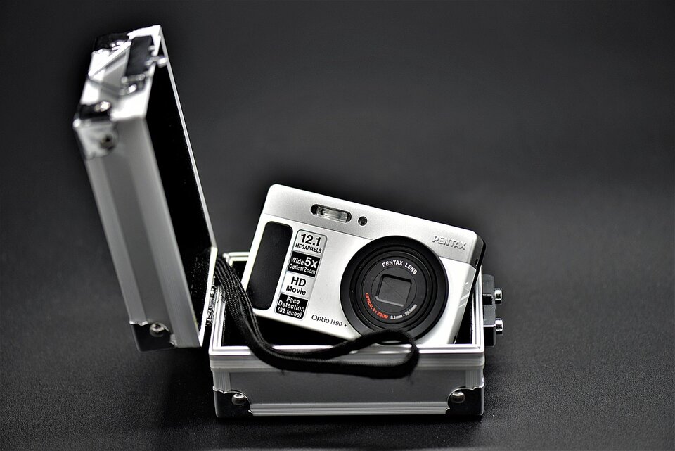 point_and_shoot_camera_pixabay