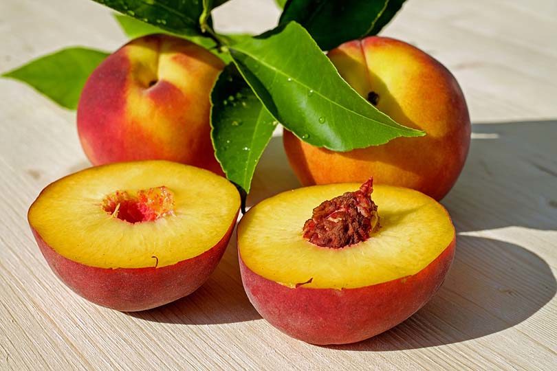 peaches sliced