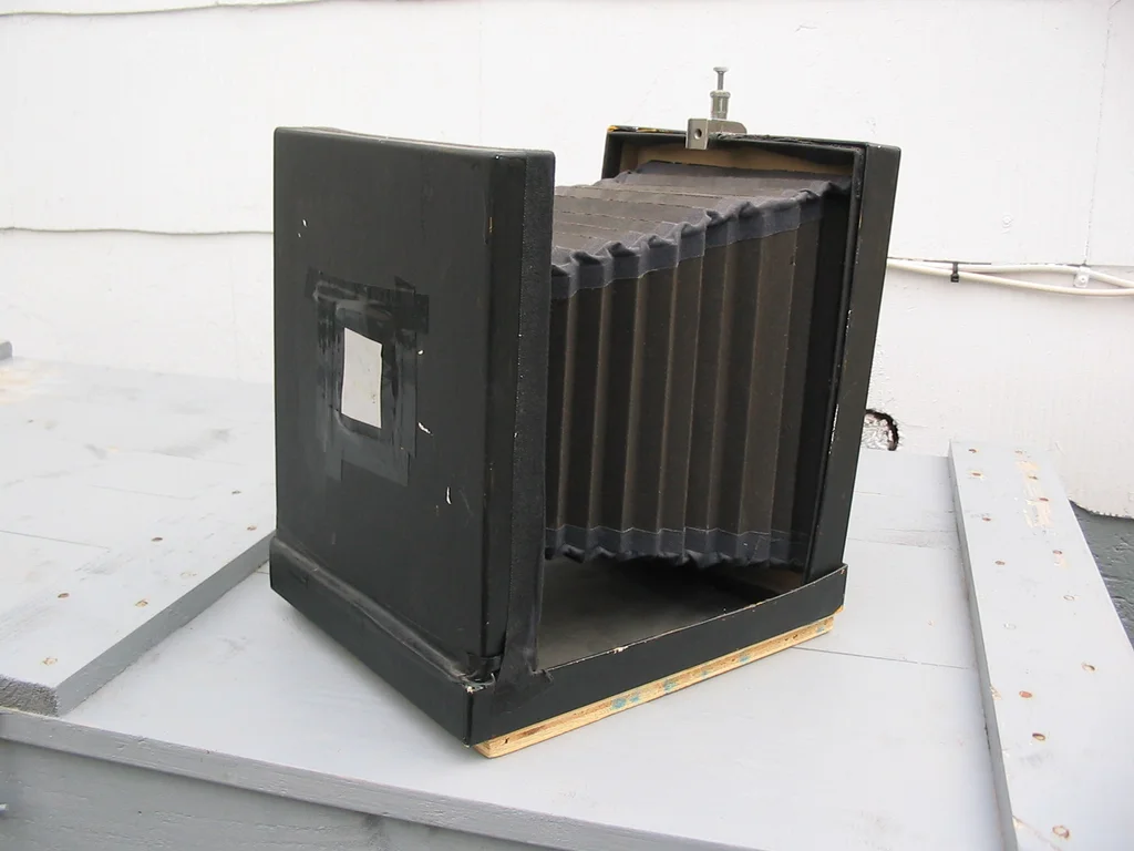 Foldable Pinhole Camera by Instructables