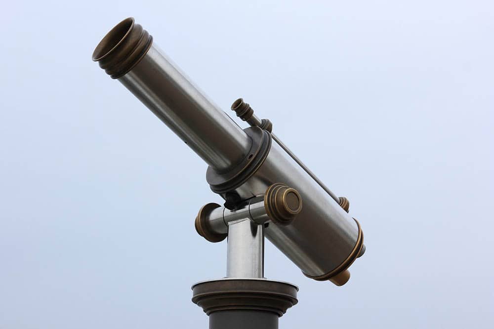 How Does a Monocular Work? A Complete Explanation Optics Mag