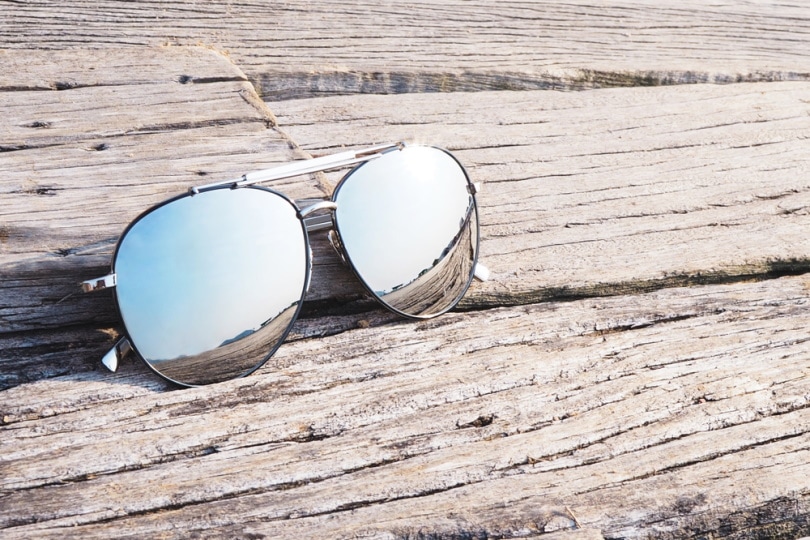 mirrored sunglasses