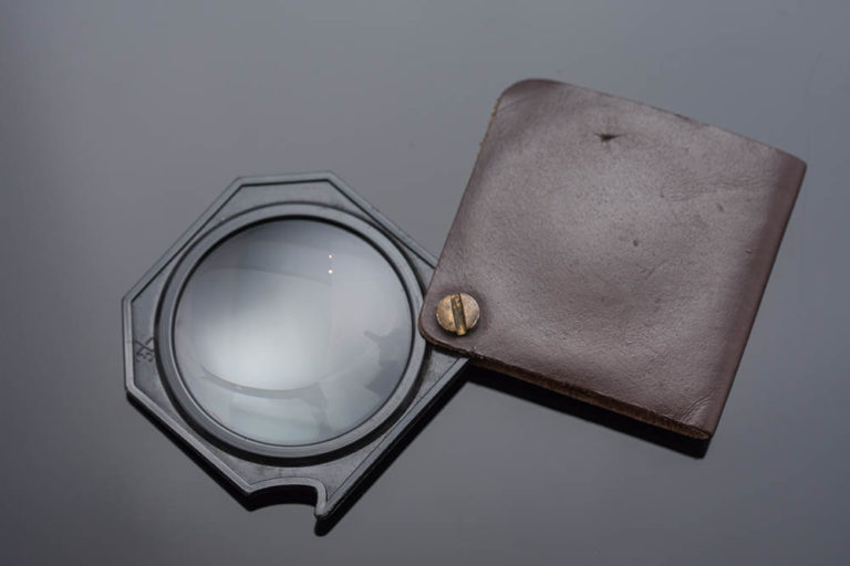 11 Types of Magnifying Glasses (with Pictures) Optics Mag