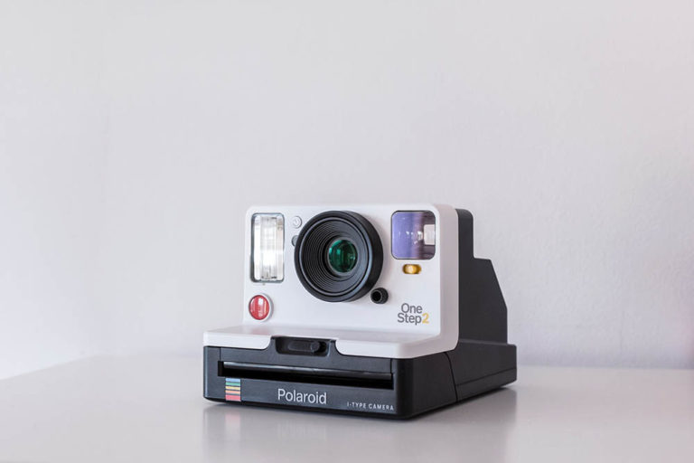How to Use a Polaroid Camera 6 Tips & Tricks Optics Mag