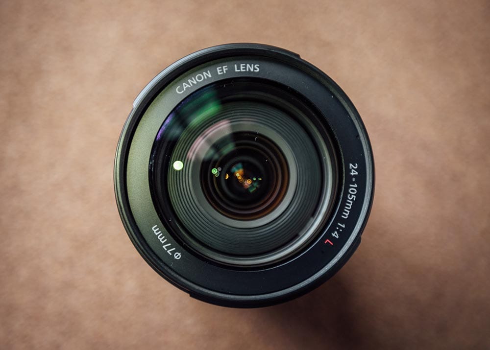 24-105mm camera lens