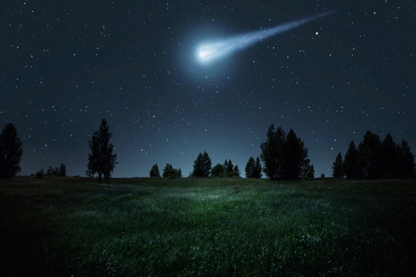Night scene with a comet