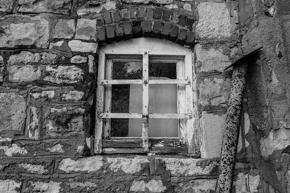 exterior of an abandoned house