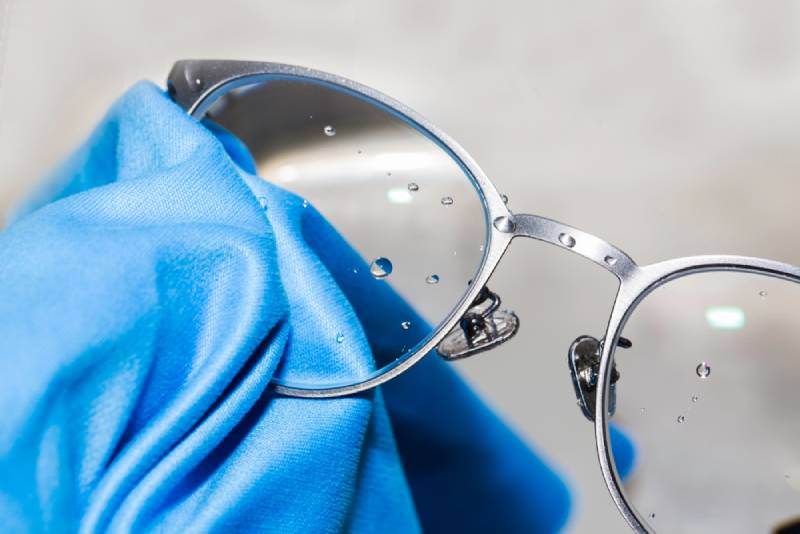 How to Clean Blue Light Glasses in 7 Easy Steps Optics Mag